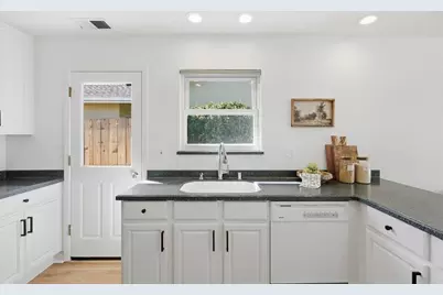 506 Mountain View Ave, Belmont, CA 94002 - Photo 15
