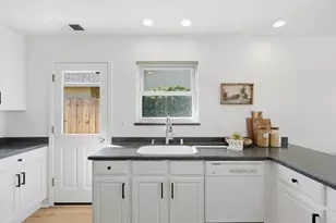 506 Mountain View Ave, Belmont, CA 94002 - Photo 15
