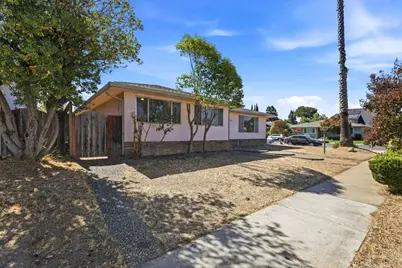 796 Lawrence Dr, Gilroy, CA 95020 - Photo 45