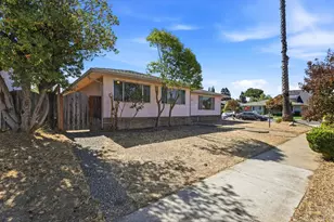 796 Lawrence Dr, Gilroy, CA 95020 - Photo 45