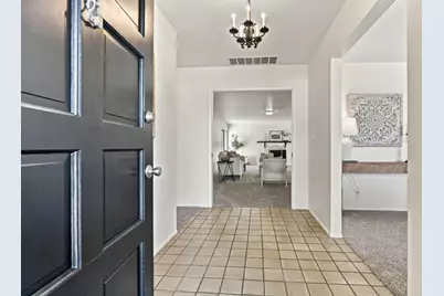 796 Lawrence Dr, Gilroy, CA 95020 - Photo 13
