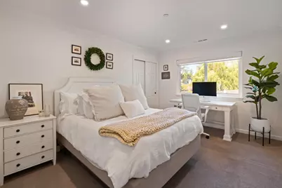 8 Sequoia Ct, Redwood City, CA 94061 - Photo 21
