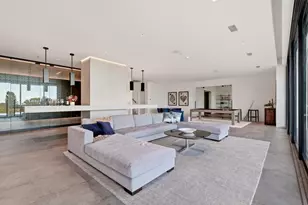 950 Macadamia Dr, Hillsborough, CA 94010 - Photo 41