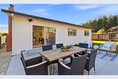 1005 Granada Dr, Pacifica, CA 94044 - Photo 31
