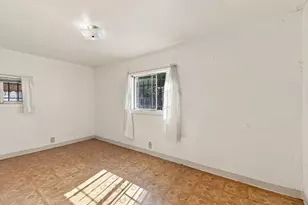 5619 Harmon Ave, Oakland, CA 94621 - Photo 23