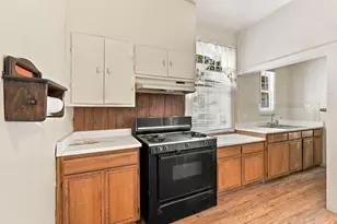 5619 Harmon Ave, Oakland, CA 94621 - Photo 13