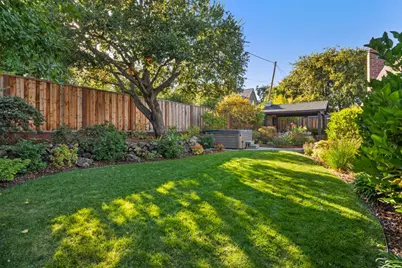 30 Yorkshire Ln, Redwood City, CA 94062 - Photo 51