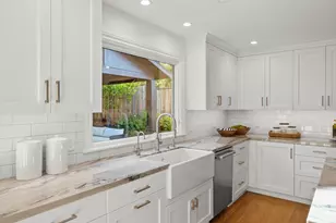 30 Yorkshire Ln, Redwood City, CA 94062 - Photo 17