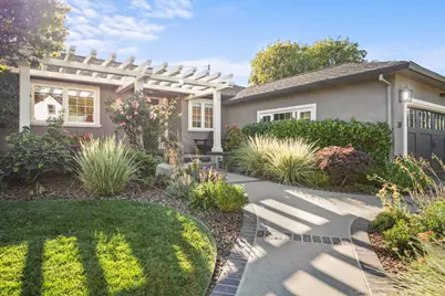 30 Yorkshire Ln, Redwood City, CA 94062 - Photo 5