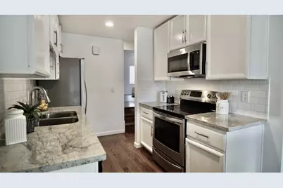 1663 Branham Park Ct, San Jose, CA 95118 - Photo 5