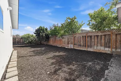 38879 Jonquil Dr, Newark, CA 94560 - Photo 49