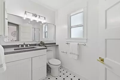 732 Farringdon Ln, Burlingame, CA 94010 - Photo 17