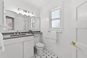 732 Farringdon Ln, Burlingame, CA 94010 - Photo 17