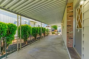 2097 Dalis Garden Dr 79, Concord, CA 94518 - Photo 5