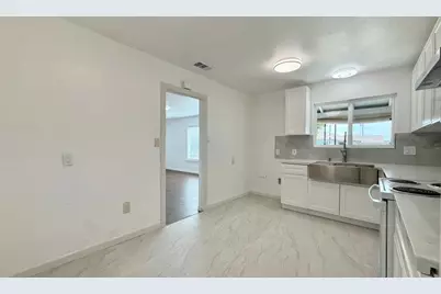 1367 Hubbard Ave, San Leandro, CA 94579 - Photo 13