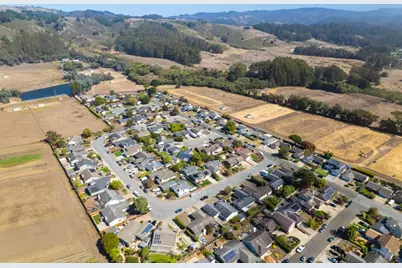 1575 Mizzen Ln, Half Moon Bay, CA 94019 - Photo 37