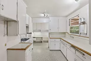149 Beverly Dr, San Carlos, CA 94070 - Photo 11