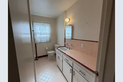 1619 Saint Francis Way, San Carlos, CA 94070 - Photo 15