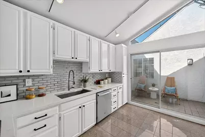 554 Castle St, Daly City, CA 94014 - Photo 11