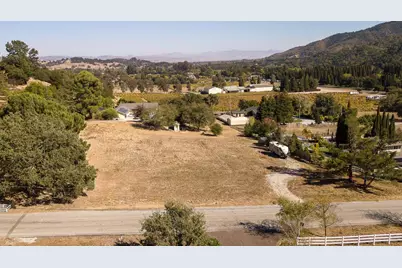 8260 El Matador Dr, Gilroy, CA 95020 - Photo 1