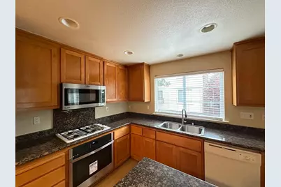 223 Vista Roma Way, San Jose, CA 95136 - Photo 9