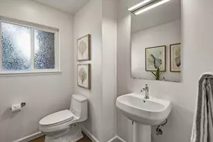 1301 Phelps Ave, San Jose, CA 95117 - Photo 7