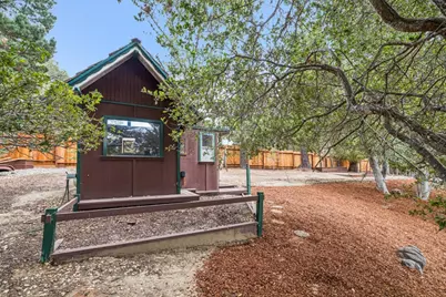 140 Rockridge Rd, Hillsborough, CA 94010 - Photo 65