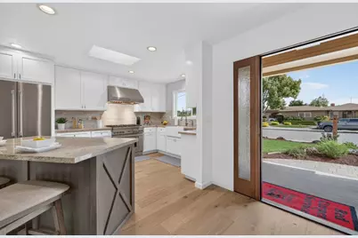 210 Rodonovan Dr, Santa Clara, CA 95051 - Photo 7