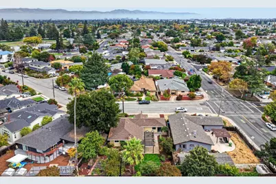 210 Rodonovan Dr, Santa Clara, CA 95051 - Photo 59