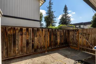2037 Liberia, San Jose, CA 95116 - Photo 17