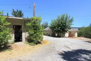 24766 Skyland Rd, Los Gatos, CA 95033 - Photo 17