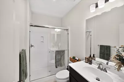 1910 Peony St, Hollister, CA 95023 - Photo 23