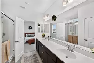 1910 Peony St, Hollister, CA 95023 - Photo 33