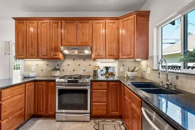 166 N 17th St, San Jose, CA 95112 - Photo 35