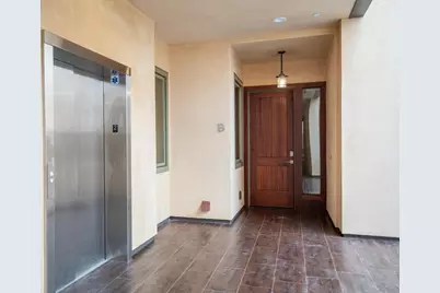 575 Foam St B, Monterey, CA 93940 - Photo 3