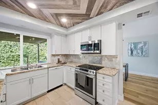 3973 Twilight Dr, San Jose, CA 95124 - Photo 15