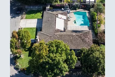 1740 Oak Ave, Los Altos, CA 94024 - Photo 27
