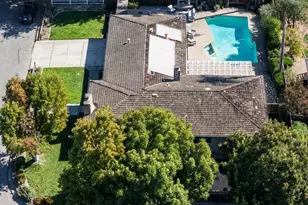 1740 Oak Ave, Los Altos, CA 94024 - Photo 27