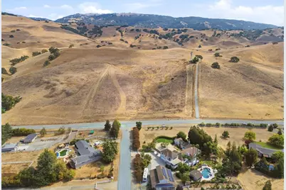 12800 New Ave, San Martin, CA 95046 - Photo 5