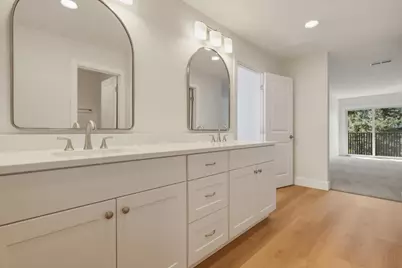 1360 Josselyn Canyon Rd 43, Monterey, CA 93940 - Photo 15