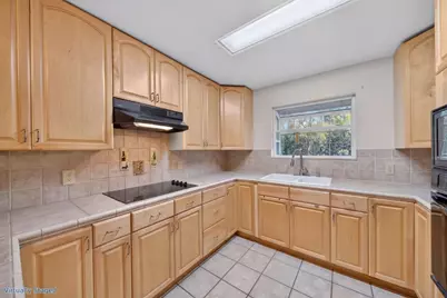1629 Tierra Buena Dr, San Jose, CA 95121 - Photo 11