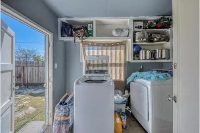 236 Maryal Dr, Salinas, CA 93906 - Photo 17