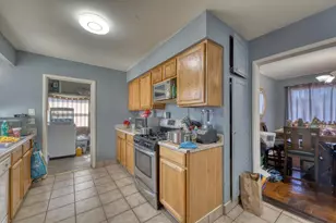 236 Maryal Dr, Salinas, CA 93906 - Photo 15