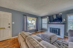 236 Maryal Dr, Salinas, CA 93906 - Photo 5