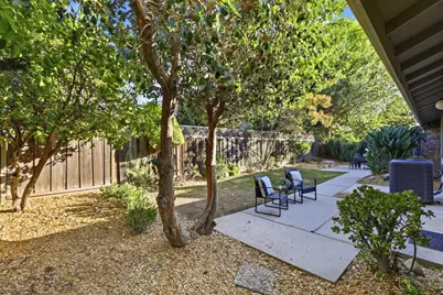 4125 Ashbrook Cir, San Jose, CA 95124 - Photo 37