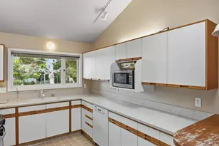 865 Crest Ave., Pacific Grove, CA 93950 - Photo 11