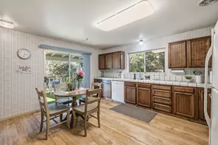 12 Azalea Ave, Mount Hermon, CA 95041 - Photo 5