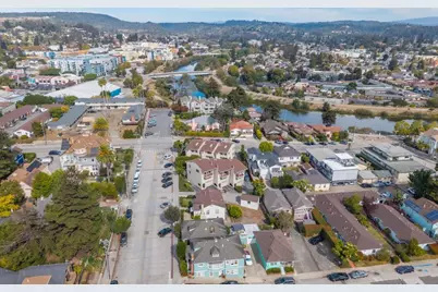 412 Cliff St, Santa Cruz, CA 95060 - Photo 31
