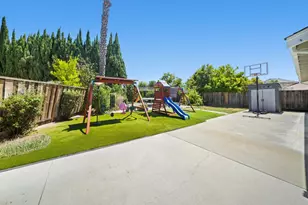 1255 Briarberry Ct, San Jose, CA 95131 - Photo 13