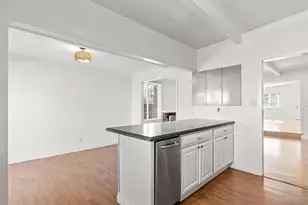 Address Not Disclosed, San Mateo, CA 94403 - Photo 9
